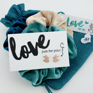 Teal Velvet Scrunchie Gift Bundle with Bunny Earrings (L11)