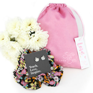 PRETTY PINK Apples + Scrunchie Teach Love Inspire Gift Bundle (R16)