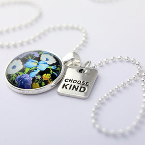 FLORAL WONDERS - Bright Silver 'CHOOSE KIND' Necklace - Blossy (10453)