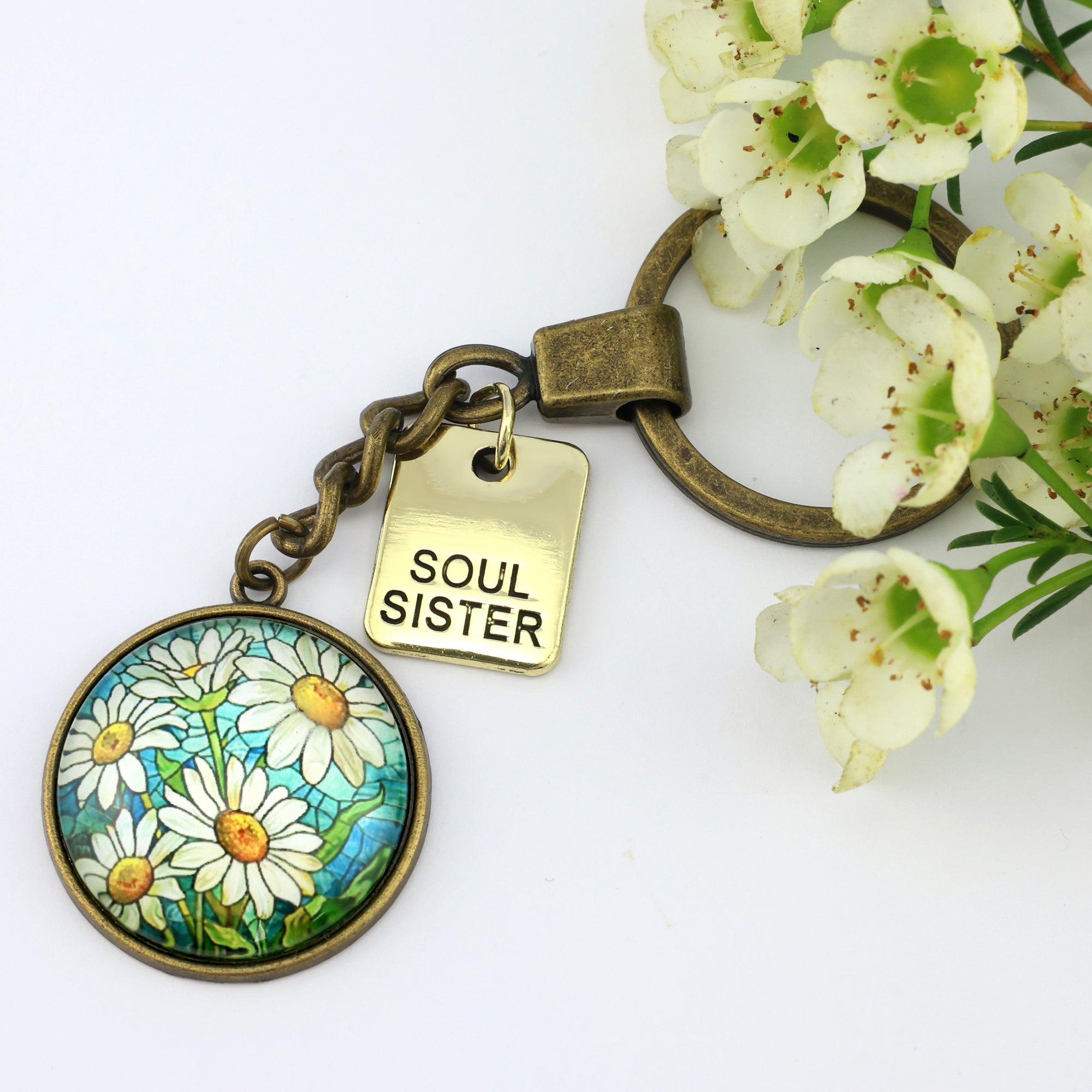 FLORAL WONDERS - Vintage Gold 'SOUL SISTER' Keyring - DAISY WINDOW (12414)