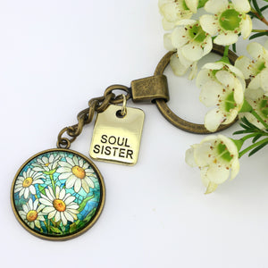 FLORAL WONDERS - Vintage Gold 'SOUL SISTER' Keyring - DAISY WINDOW (12414)