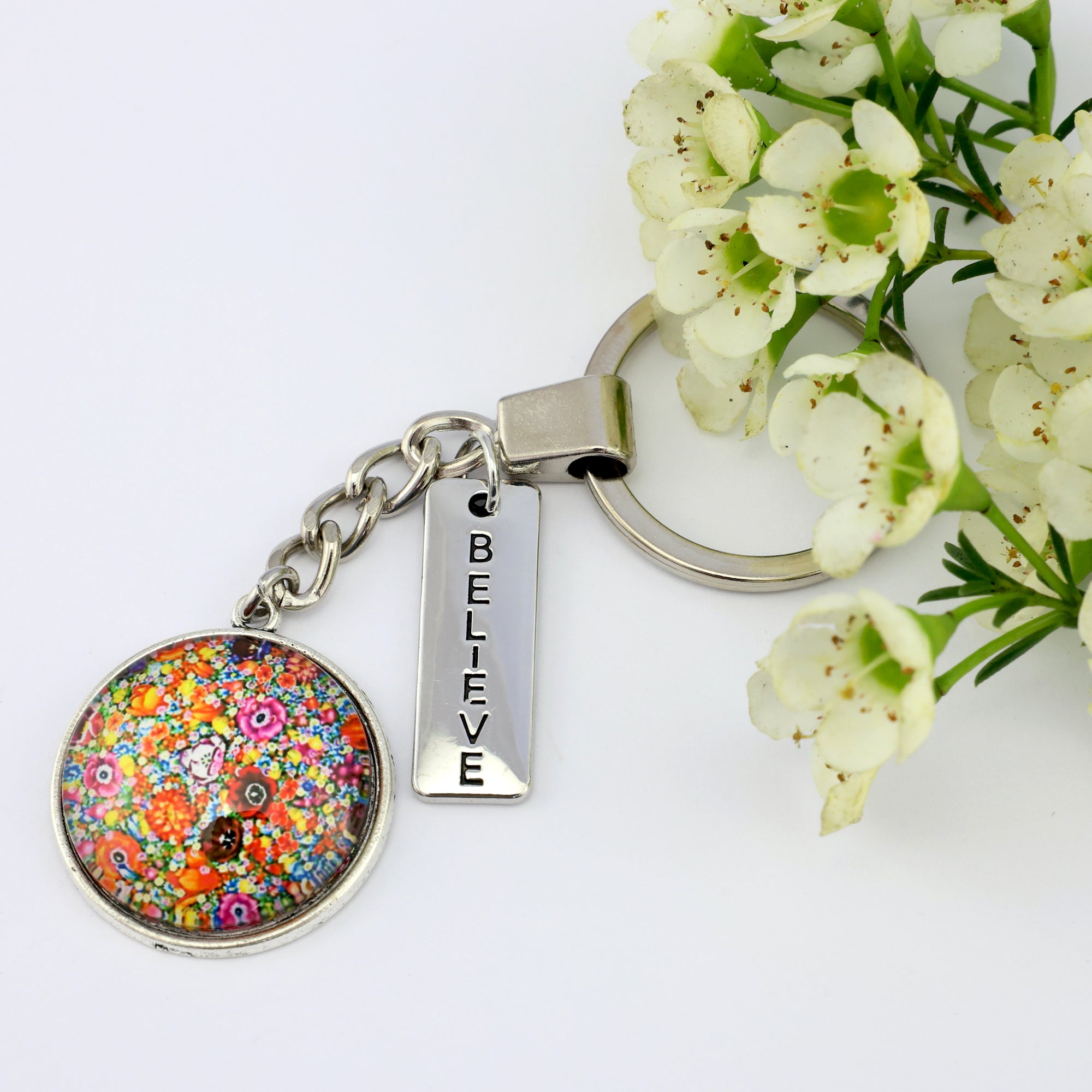 FLORAL WONDERS - Vintage Silver 'BELIEVE' Keyring - FLOWER PATCH (11013)