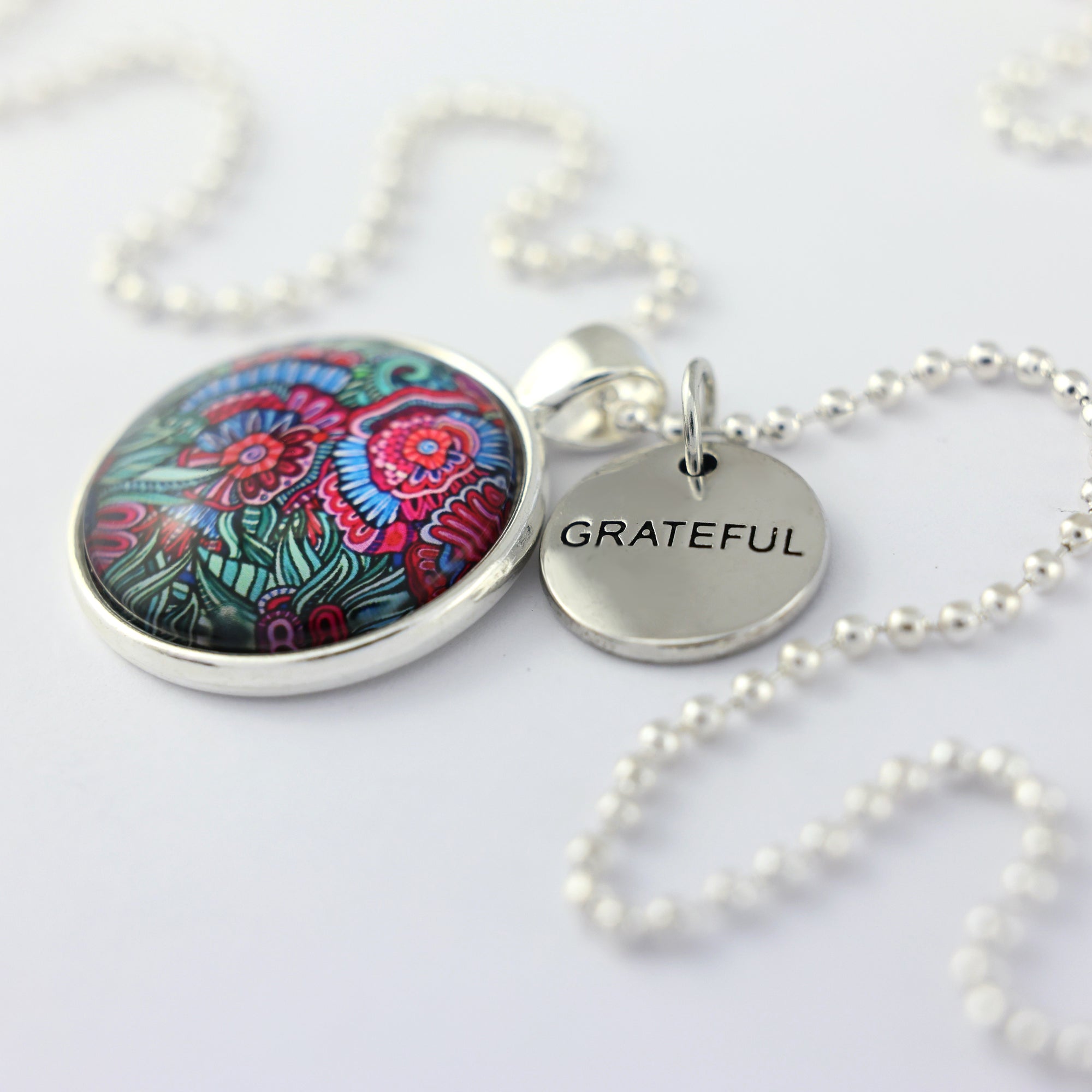 FLORAL WONDERS - Bright Silver 'GRATEFUL' Necklace - Lillian (10451)