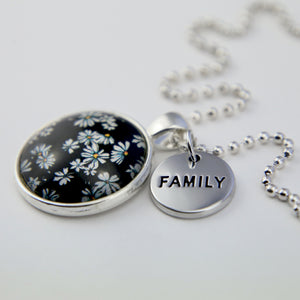 Black & White Collection - Bright Silver 'FAMILY' Necklace - Daisy Town (11033)