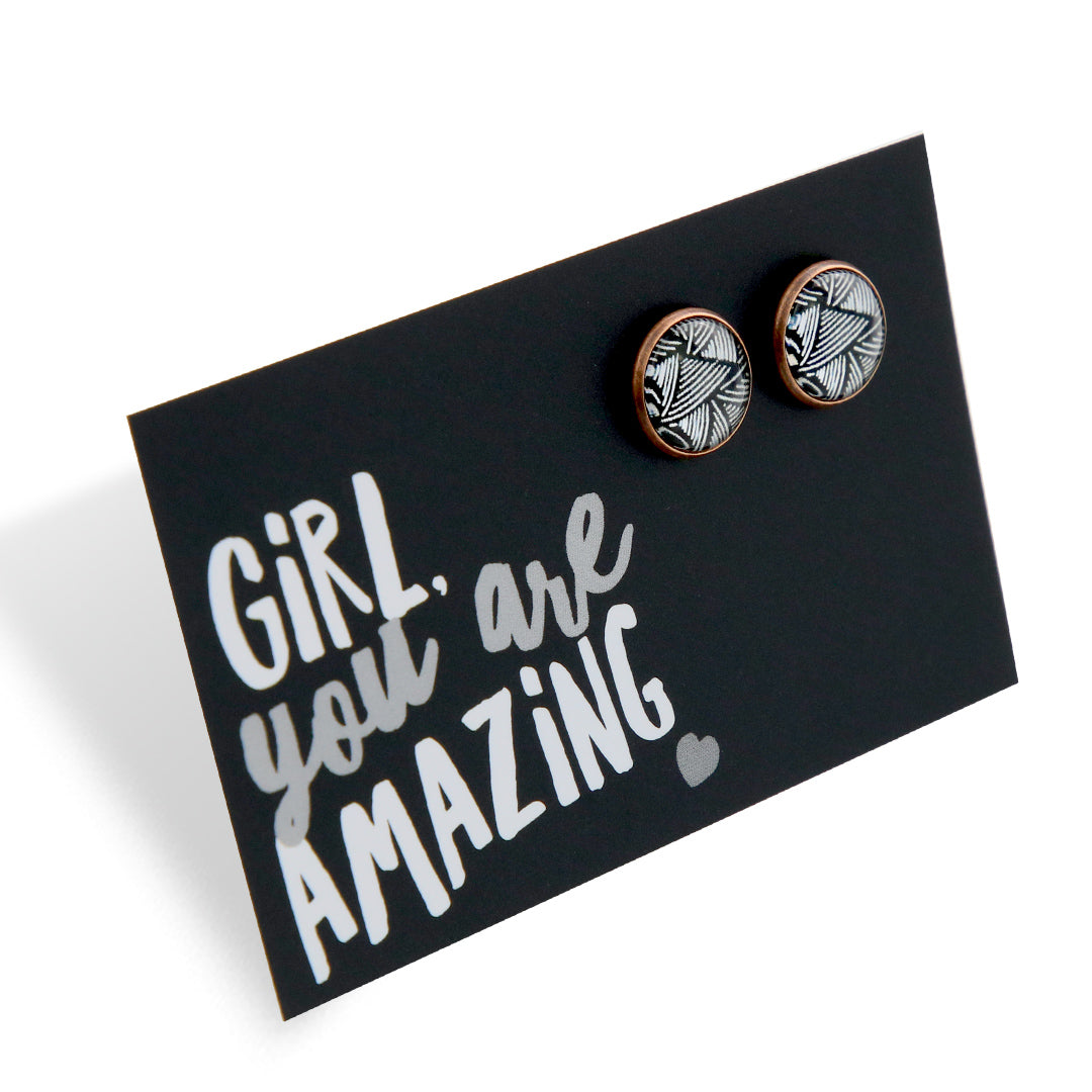 Black & White Collection - Girl You Are Amazing - Vintage Copper 12mm Circle Studs - Scratch (11324)